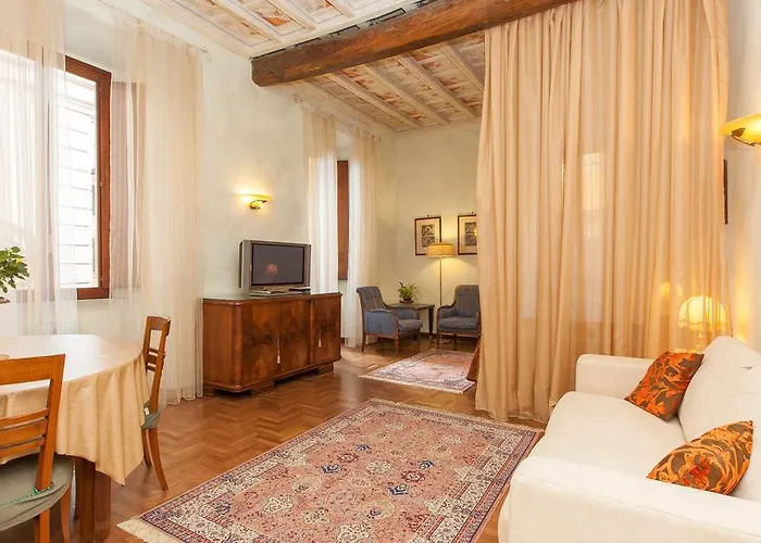 Domus Minervae Apartment